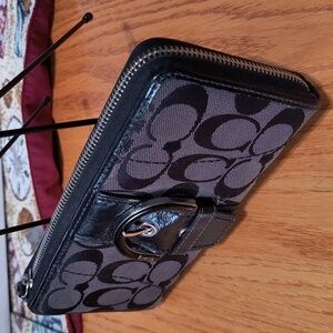 Authentic Coach wallet